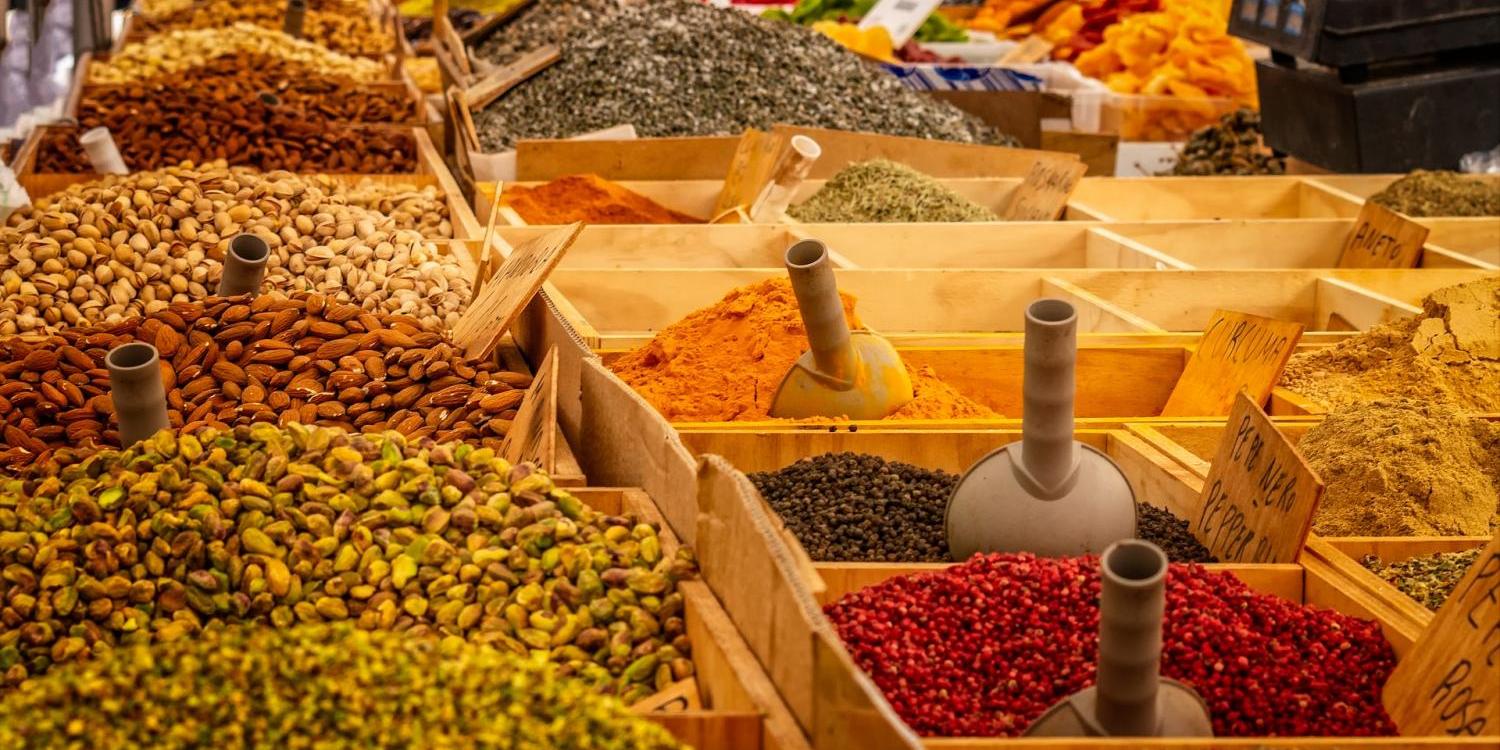 market-3466906_1920_by_tama66_pixabay_pfarrbriefservice